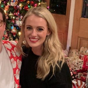 Meet your Posher, Caroline